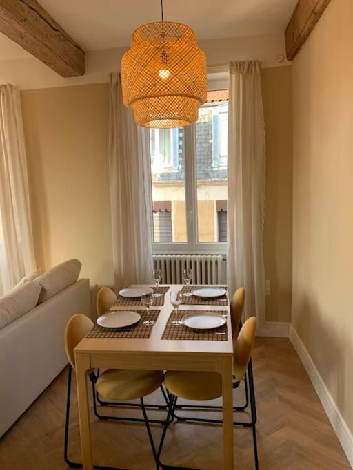 Appartement Centre Ville Historique - Le Modene ヴィエンヌ エクステリア 写真